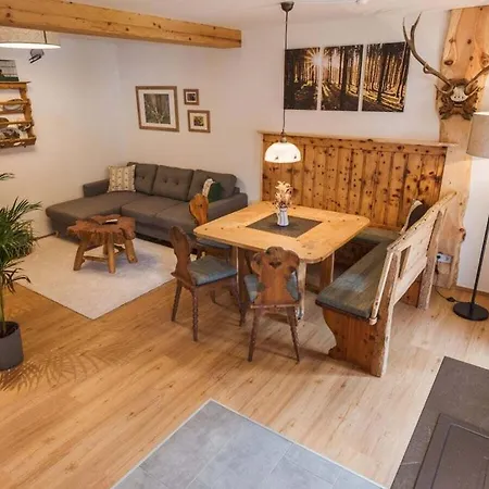 Poacher - Salzweg Holiday home *